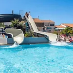 Zecamping 5 Piscine Couverte Club Enfant Animations Animaux Acceptes Campingplatz